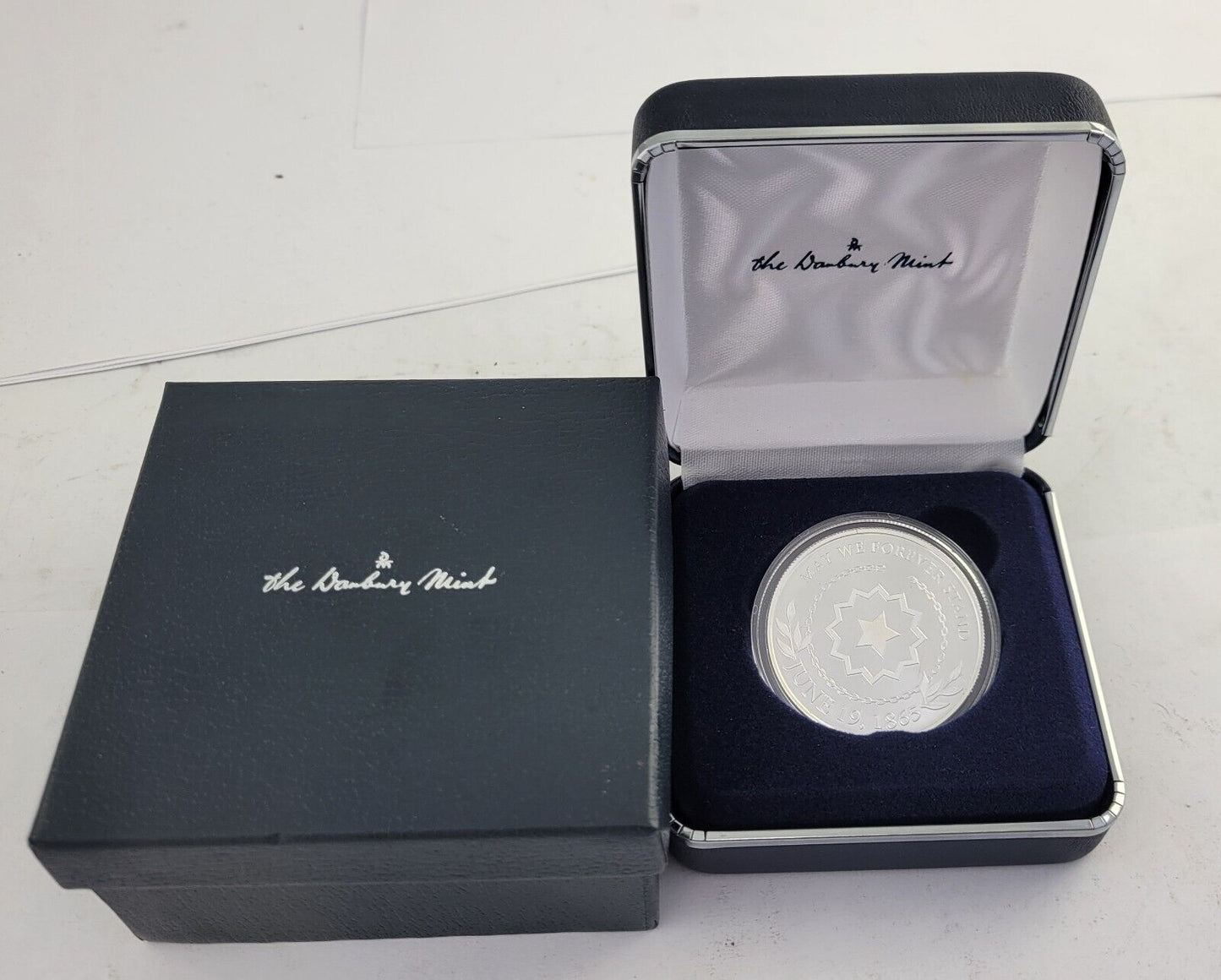 Juneteeth 1865 Danbury Mint 1 oz Silver Bullion Coin .999 Fine Boxed