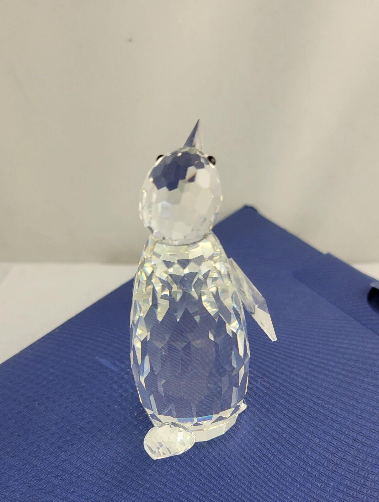 Swarovski Crystal Large Penguin Figurine 7643 NR 85 Austria No Box 3  1/4"