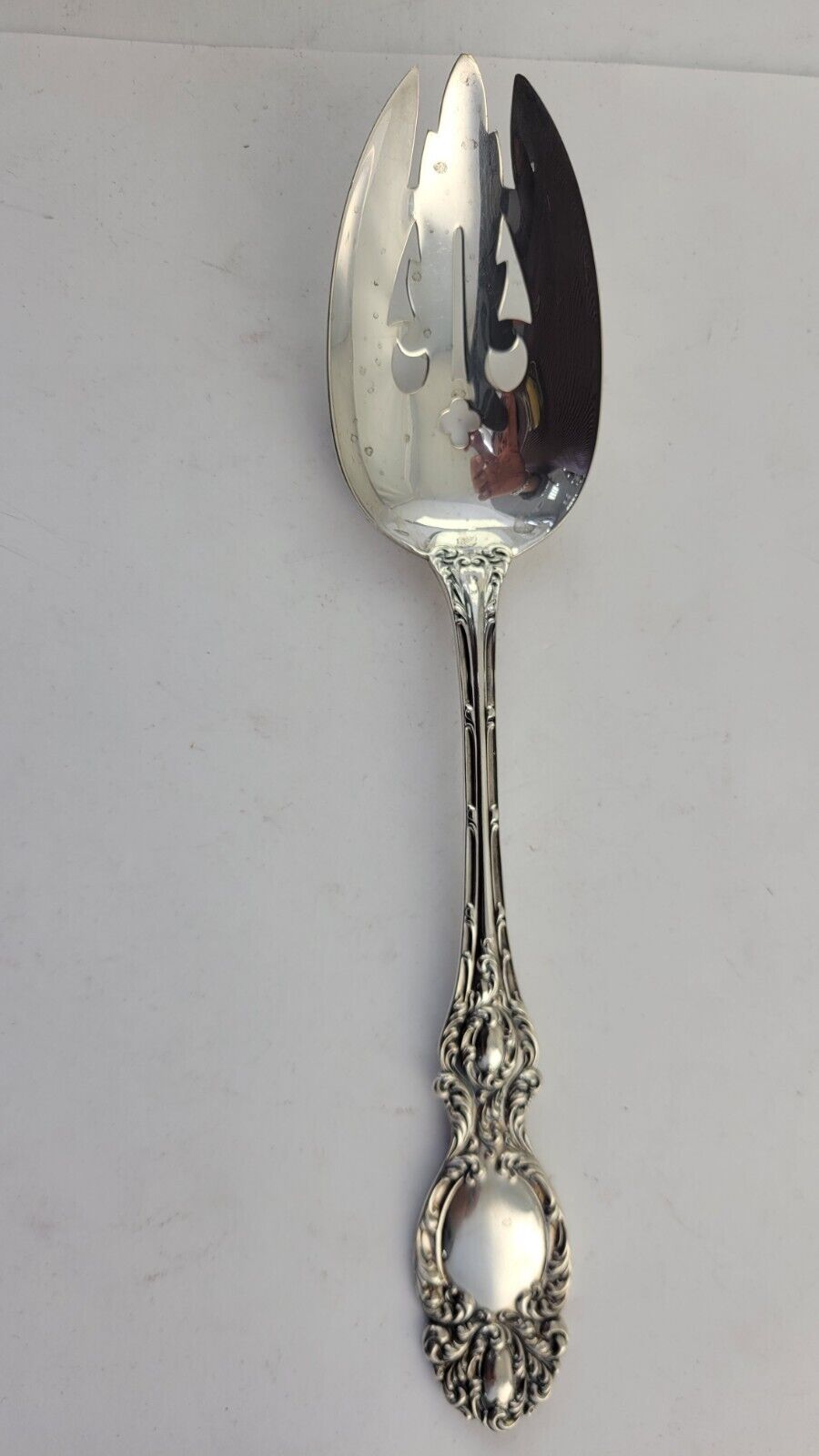 Lucerne by Wallace Sterling Silver 8 1/4" Slotted Solid Serving Spoon 1.9oz.