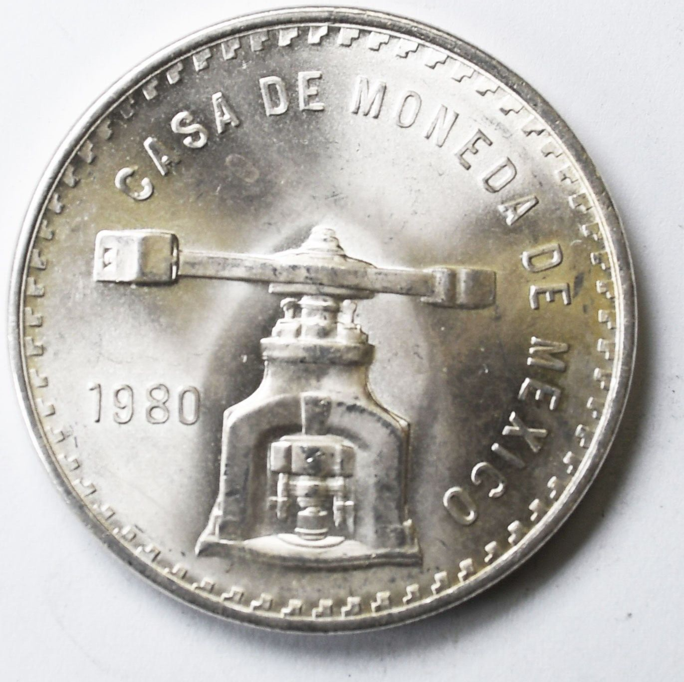 1980 Mexico Estados Unidos Mexicanos Onza Sterling Silver Coin KM#M49b.5 1oz.