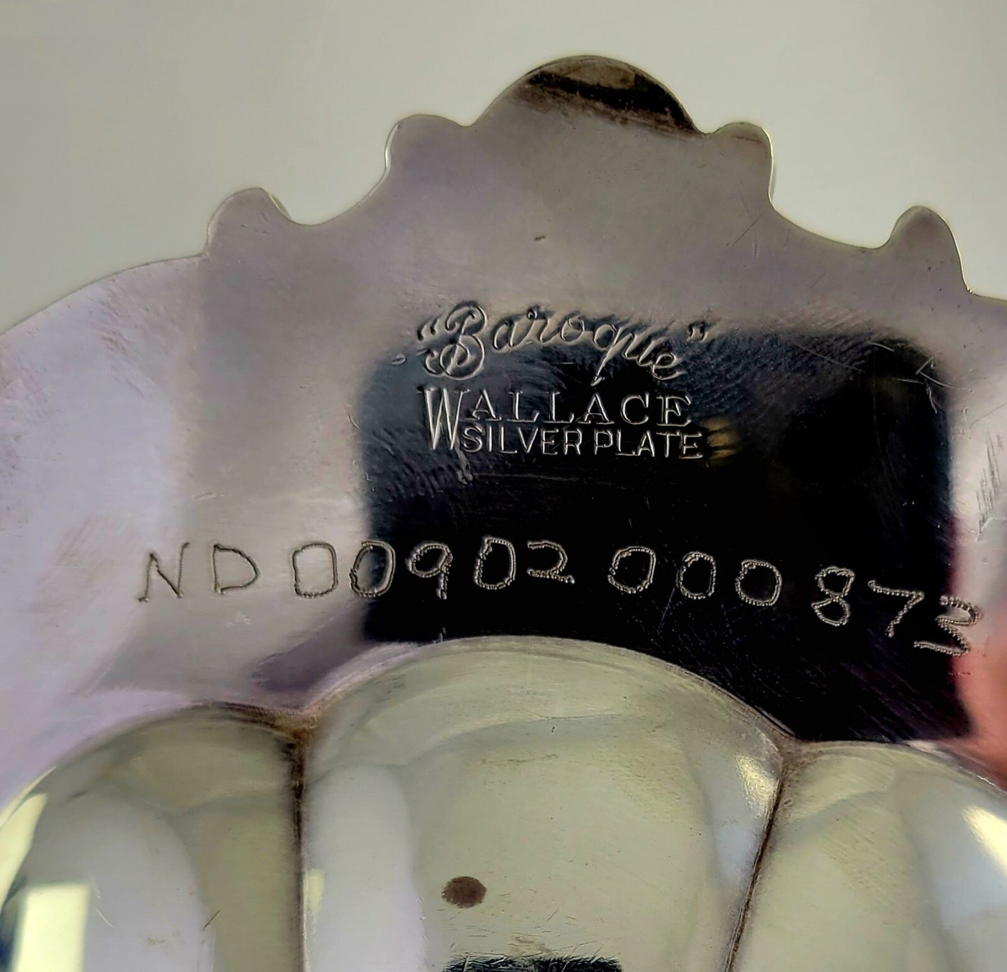 47588136