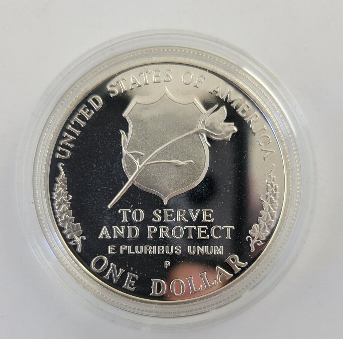 1997 P US Mint National Law Enforcement Officers Memorial Silver Dollar Coin