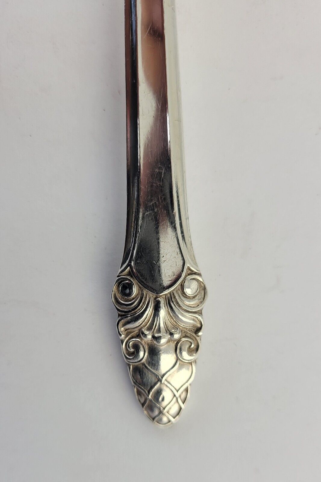 Sovereign-Old by Gorham Sterling Silver 6  1/4" Sugar Shell Spoon 1.1oz.