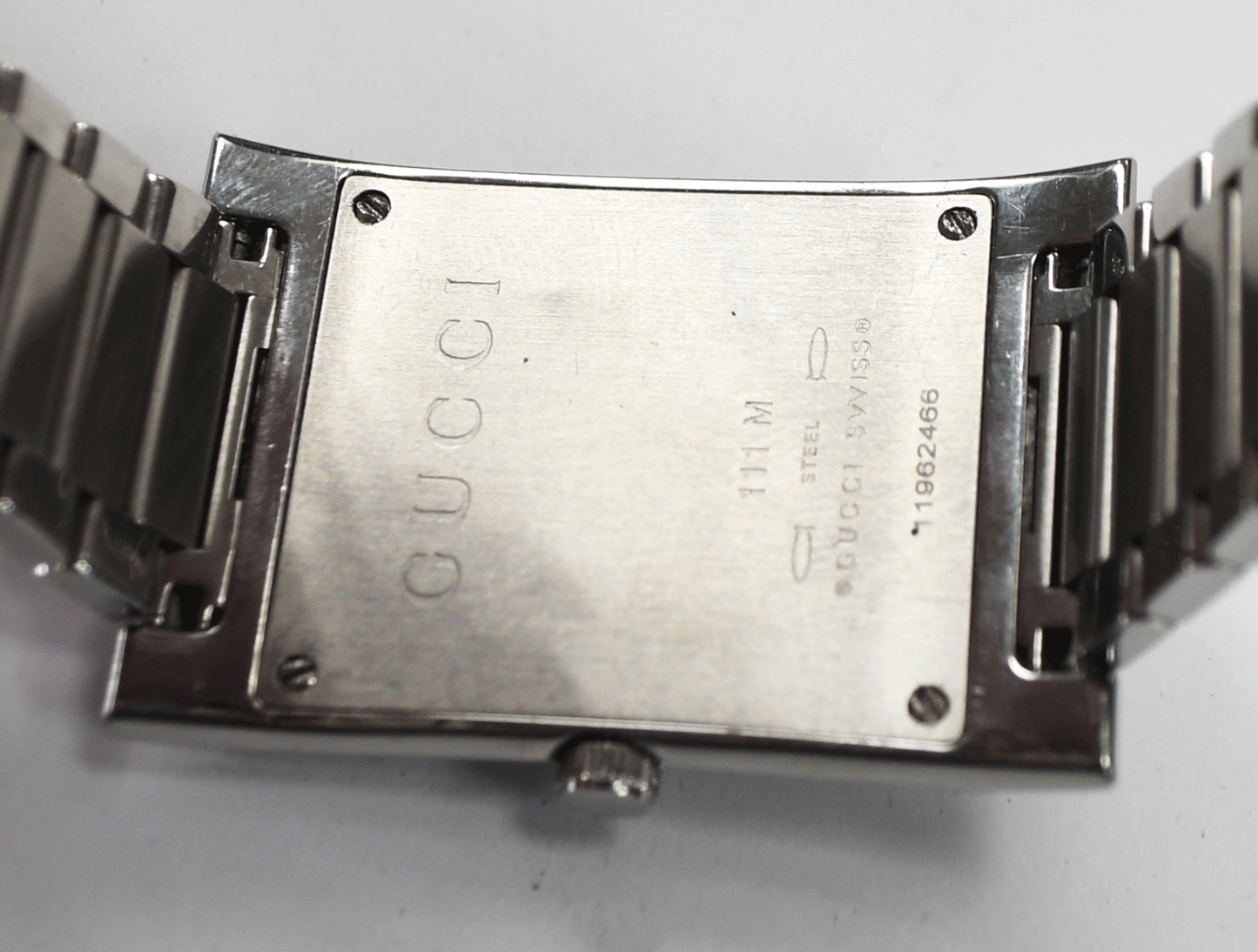 Men's Gucci 111m Silver Sunburst Dial Date 30mm Stainless 7" Wrist Rectangle