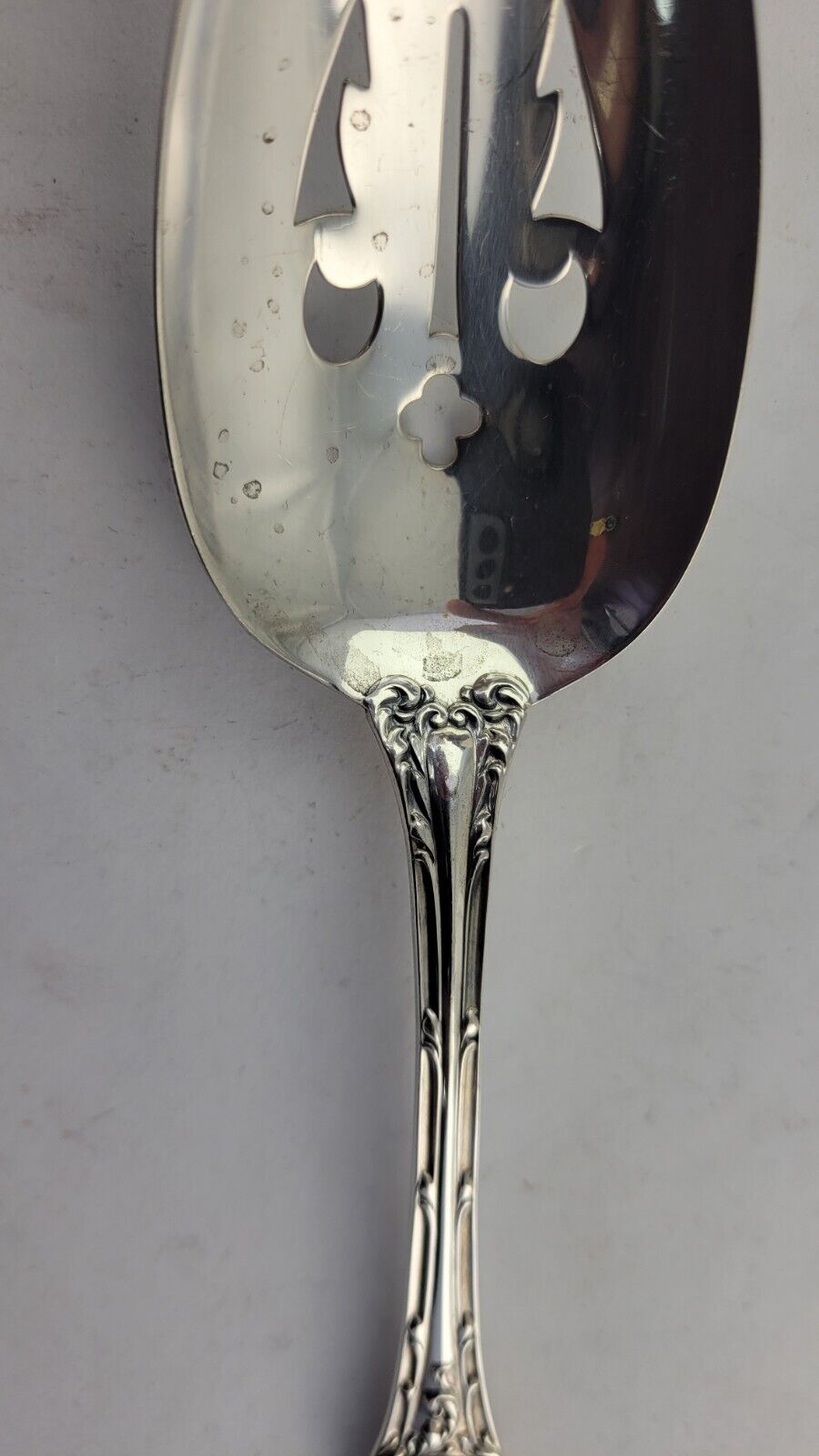 Lucerne by Wallace Sterling Silver 8 1/4" Slotted Solid Serving Spoon 1.9oz.
