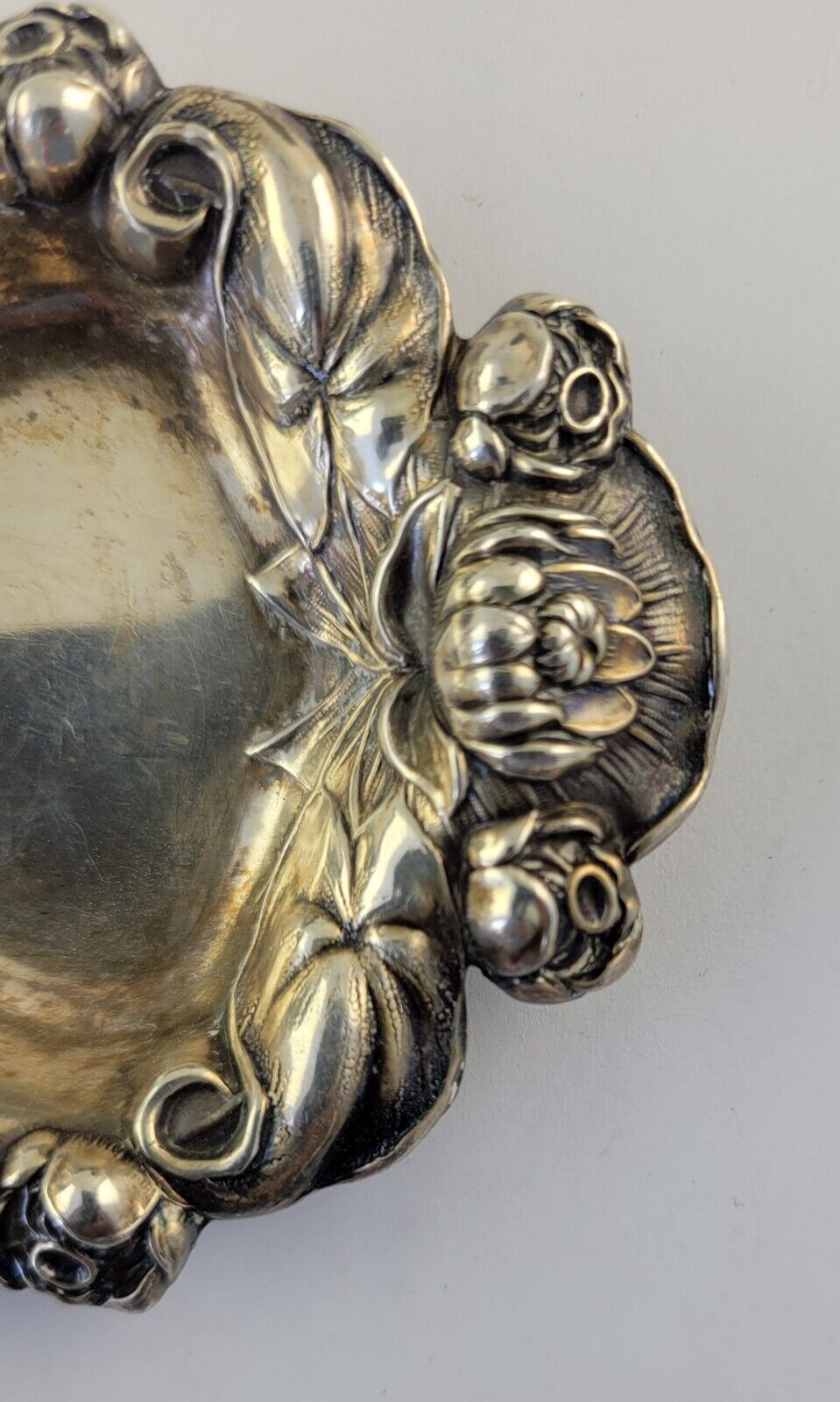 International Sterling Silver 5 1/4"  Repousse Floral Cigarette Ashtray 1.1oz.