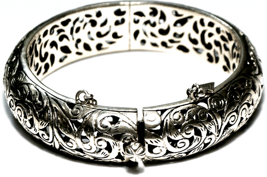 Sterling Silpada Forever Stunning Filigree Large Bangle Hinged Bracelet B1829