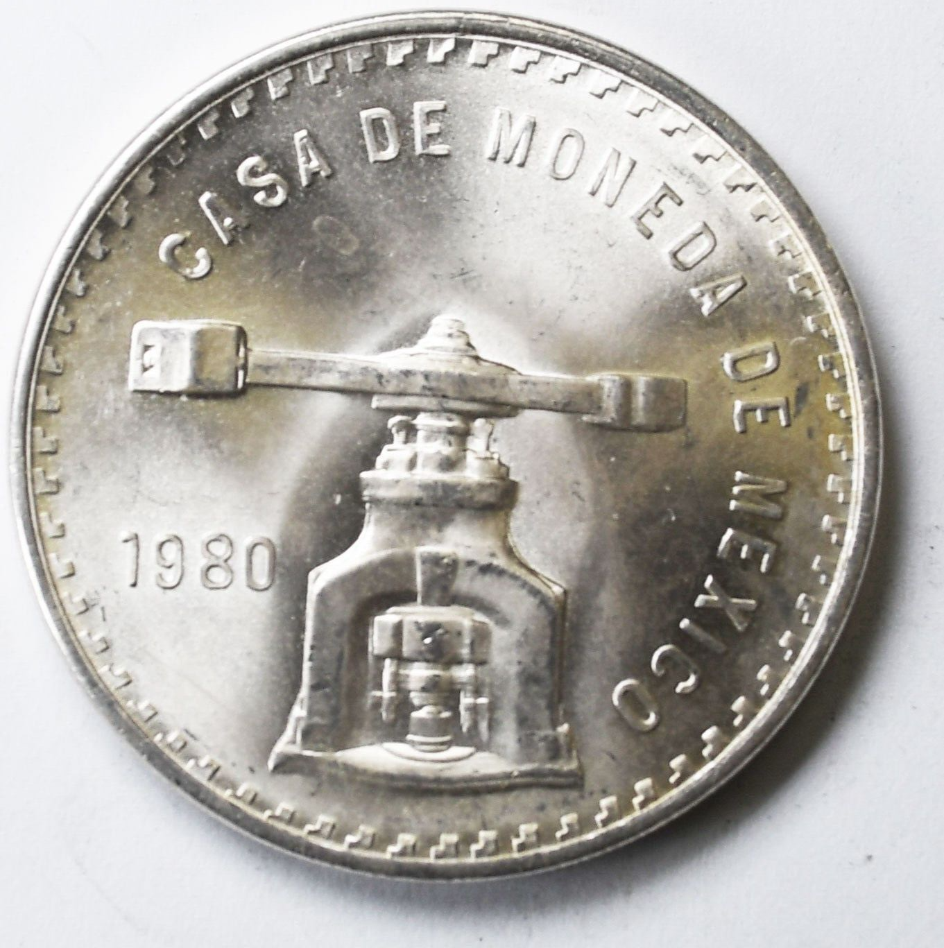 1980 Mexico Estados Unidos Mexicanos Onza Sterling Silver Coin KM#M49b.5 1oz.