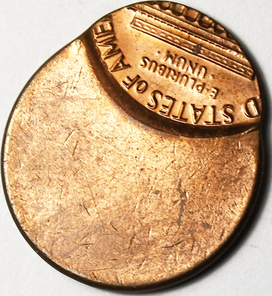 1982 1c Lincoln Memorial One Cent Penny Off Center Error Large Date Zinc