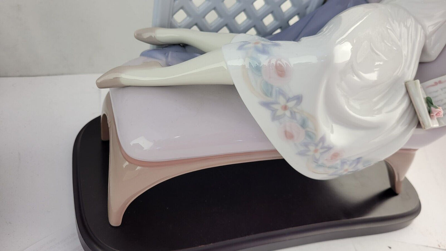 Lladro Garden Of Dreams #7634 Girl Figurine Limited Edition Spain w/Wooden Base