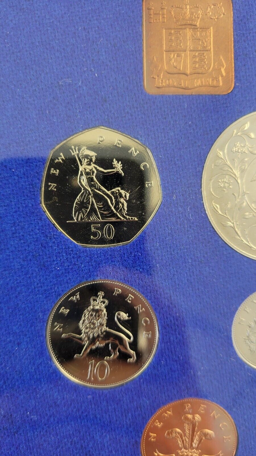 1977 Coinage Of Great Britain And Northern Ireland Set 7pc. Royal Mint