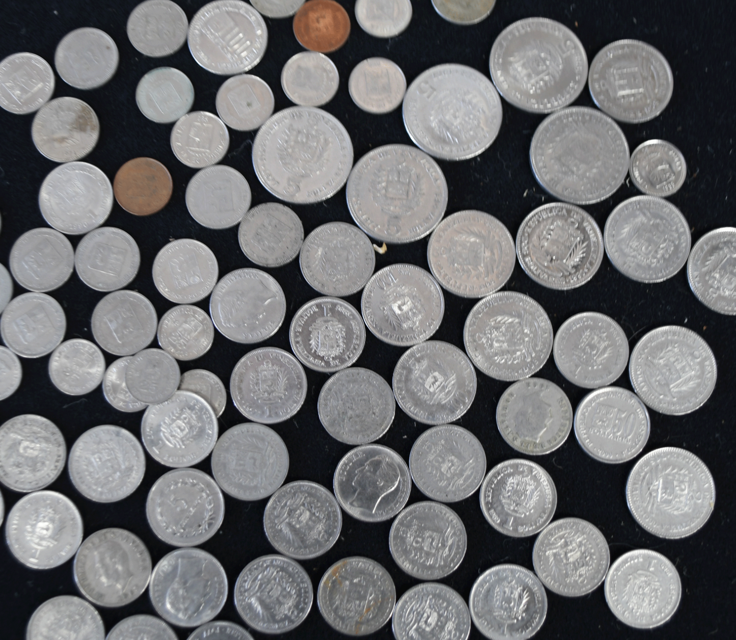 82pc Venezuela Bolivar 5 50 100 Bolivares 5 10 25 Centimos 1948-2001