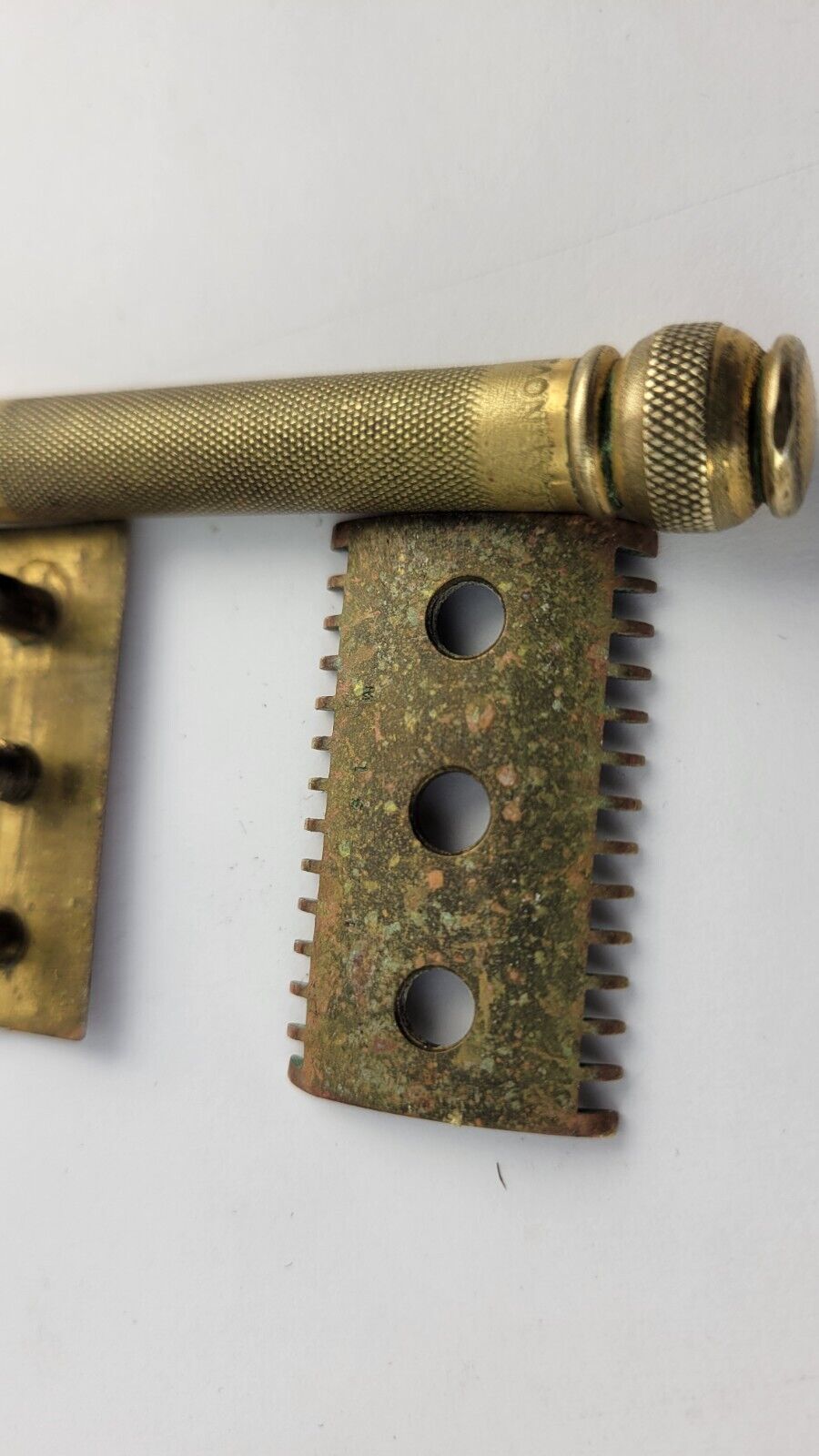 Vintage 1940's 1950’s Gillette Traveling Razor & Blade Case