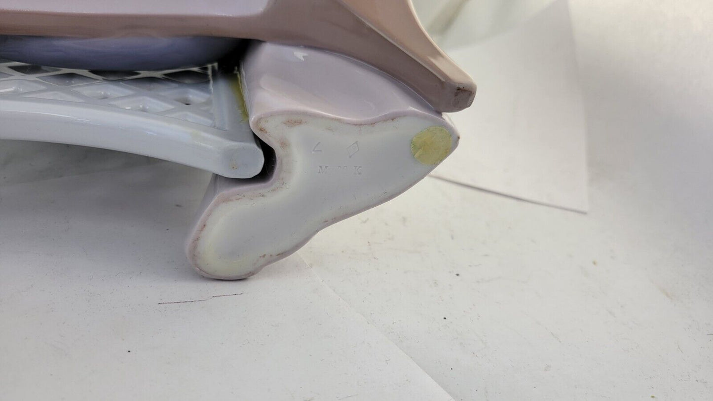 Lladro Garden Of Dreams #7634 Girl Figurine Limited Edition Spain w/Wooden Base