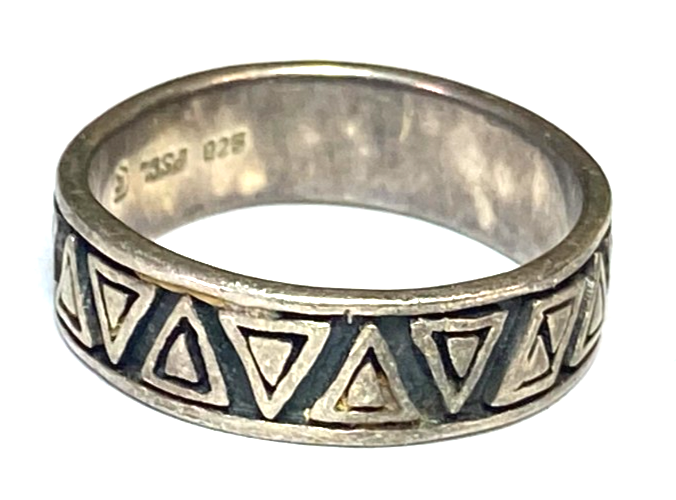 47263973