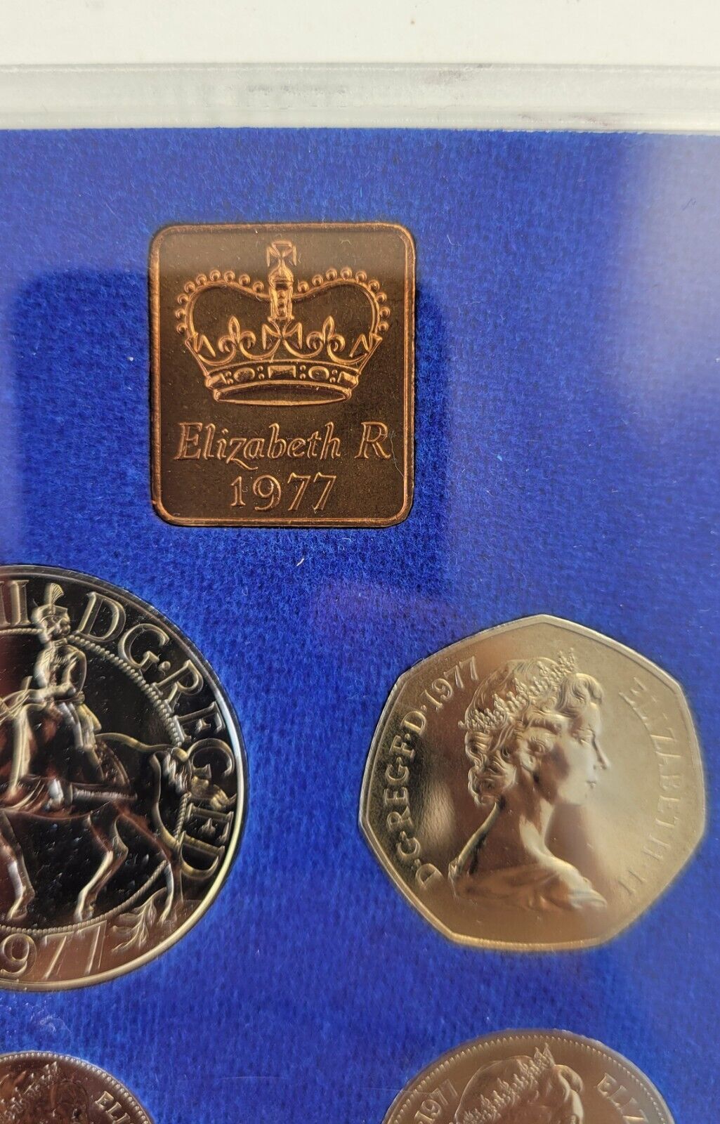 1977 Coinage Of Great Britain And Northern Ireland Set 7pc. Royal Mint