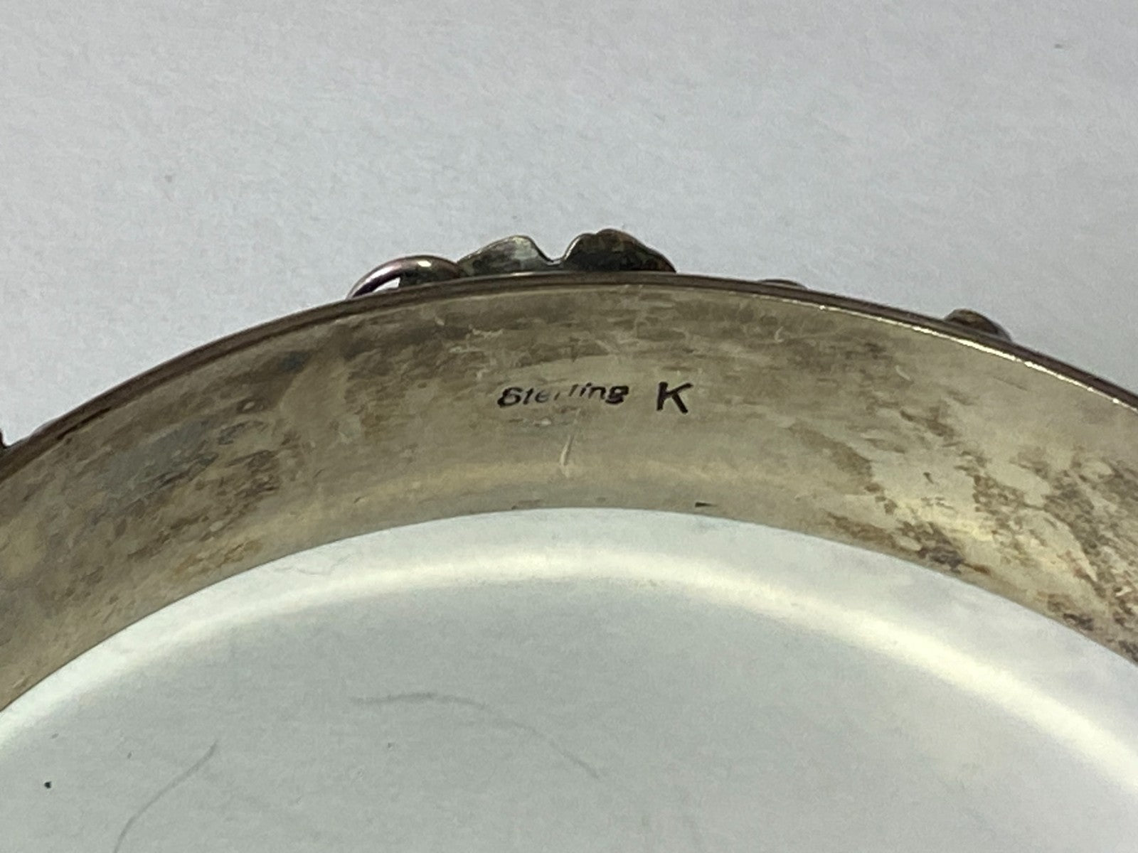 47256900