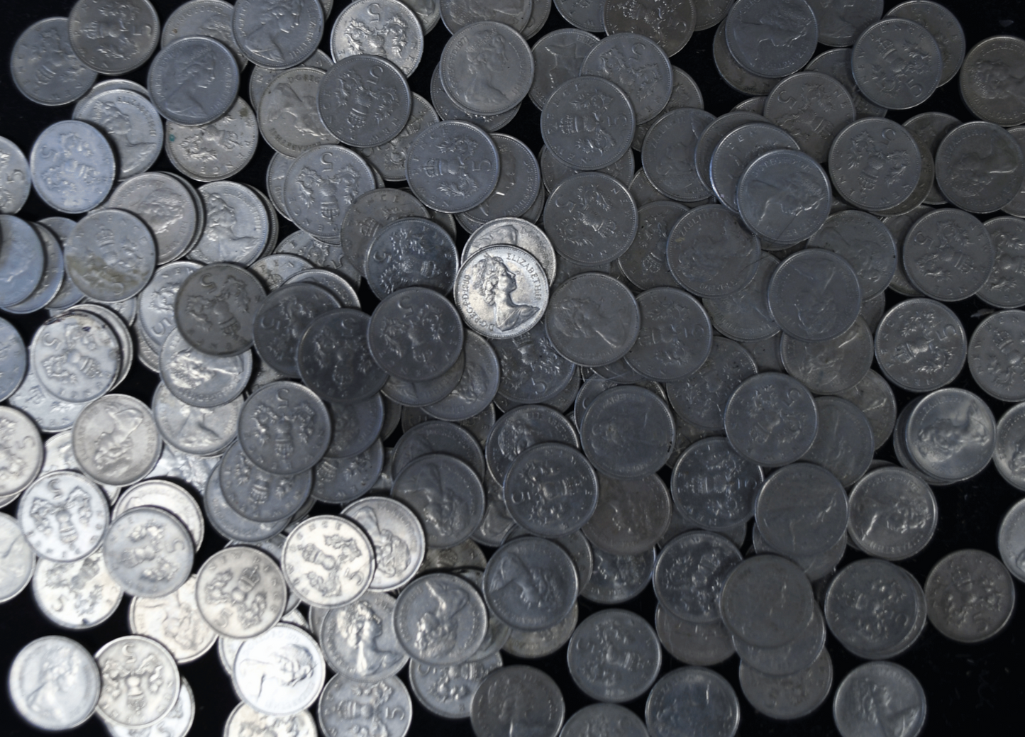 200pc Great Britain New Five 5 Pence Copper Nickel Coins 1968-1980