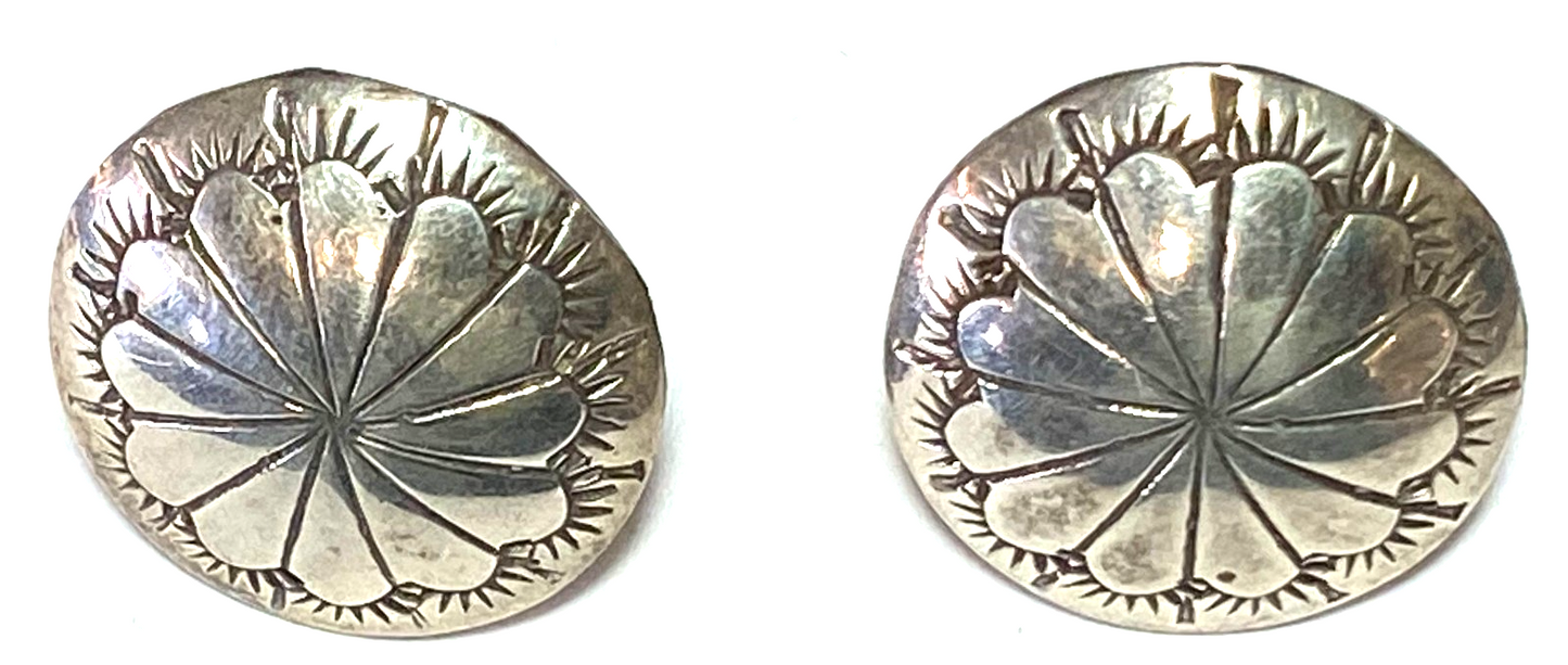 46190304