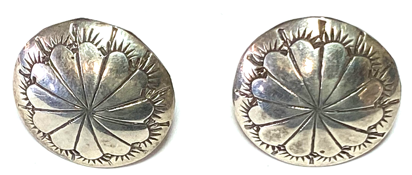 46190304