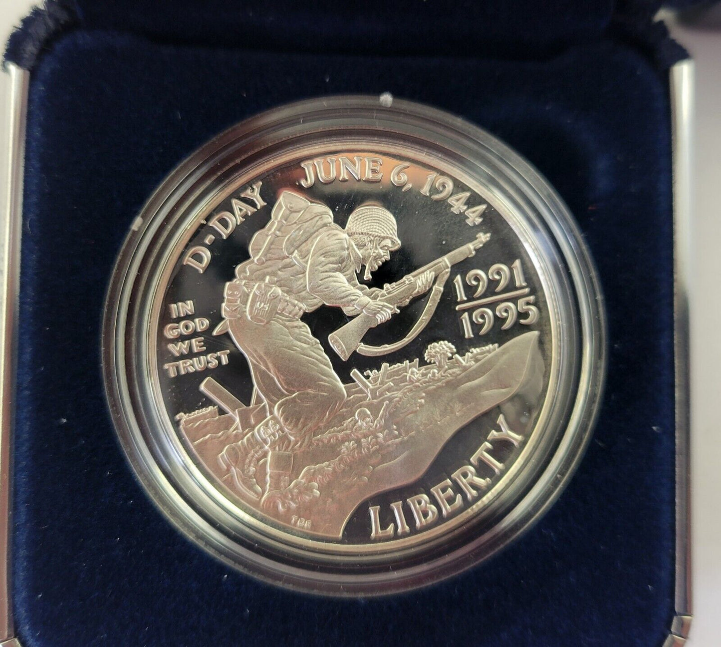 World War II 50th Anniversary Commemorative Coins US Mint W Silver Dollar Boxed