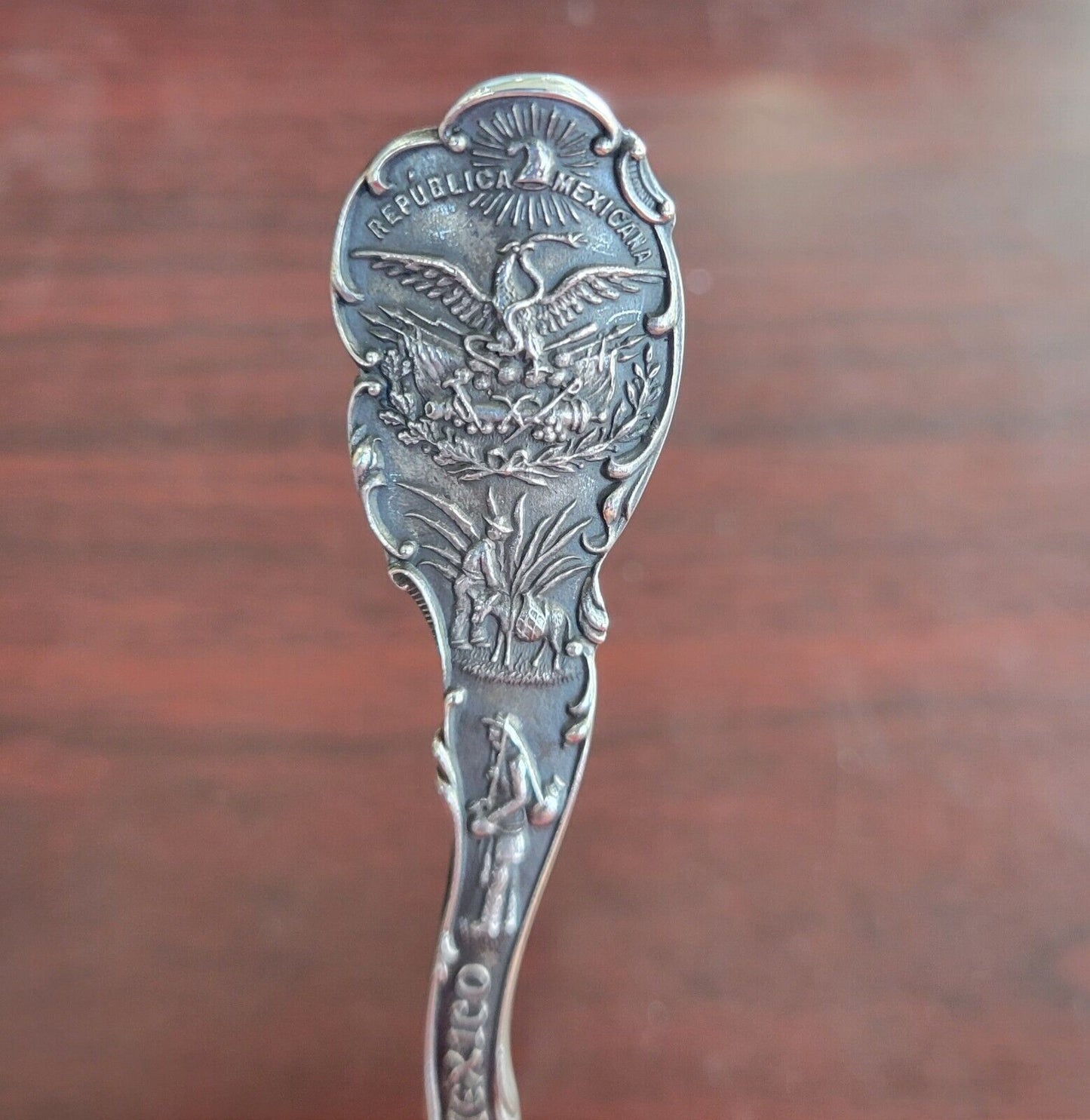 Cathedral de Chihuahua Mexico 5 5/8" Sterlling Enameled Souvenir Spoon .96oz.