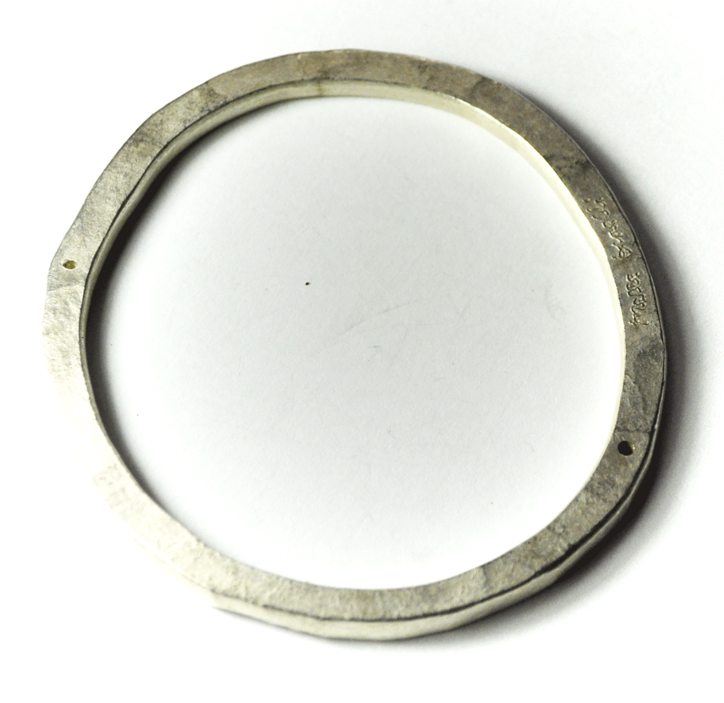 Melle Finelli Sterling Silver Hammered Oval Bangle Medium 3.5x4mm Bracelet