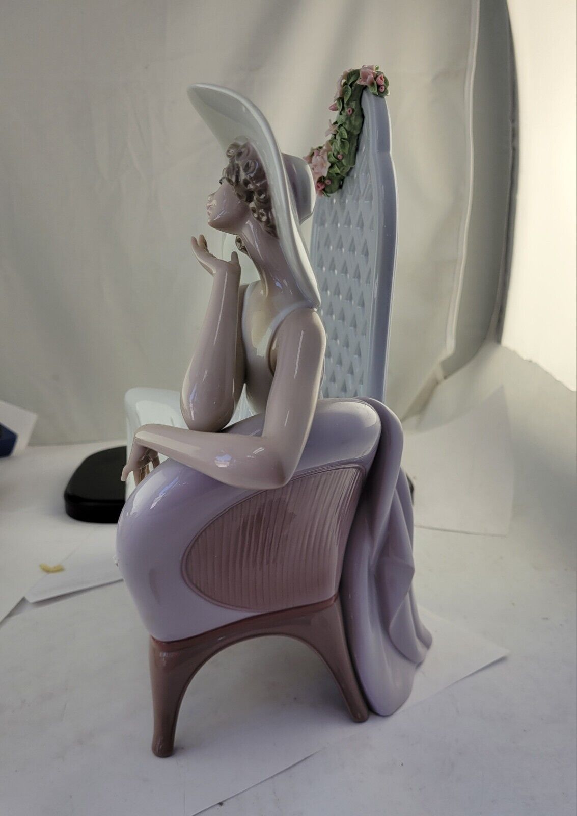 Lladro Garden Of Dreams #7634 Girl Figurine Limited Edition Spain w/Wooden Base
