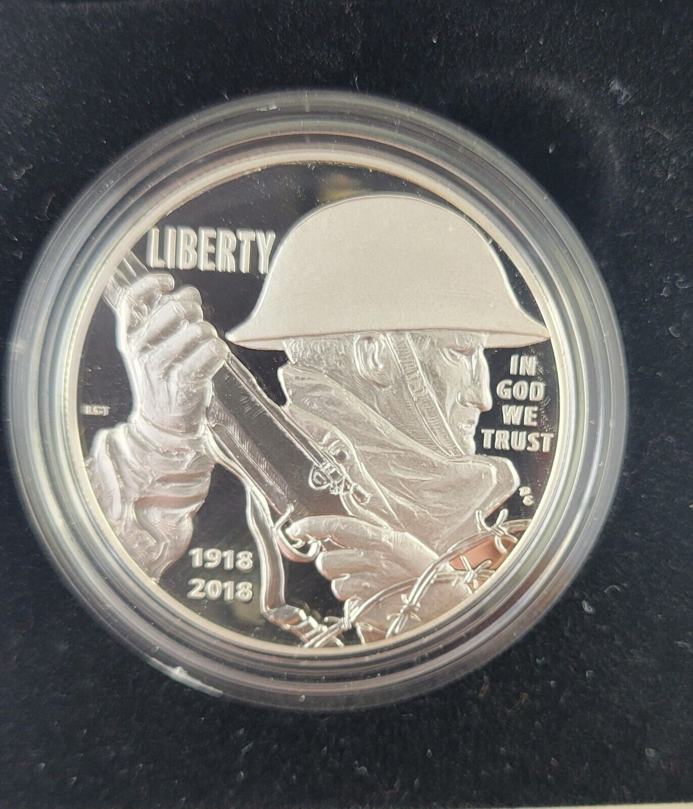 2018 World War I Centennial Silver Dollar and Marine Corps Medal Set w/COA Boxed