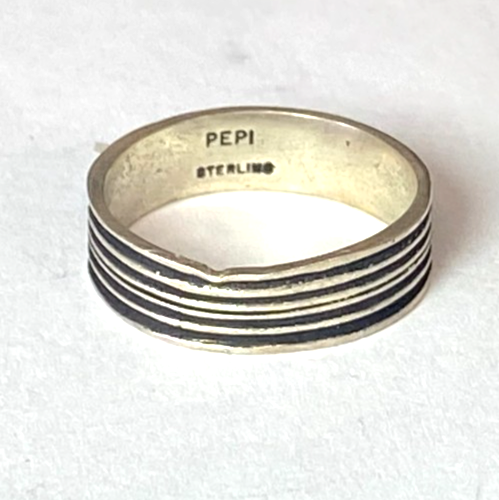 47753044