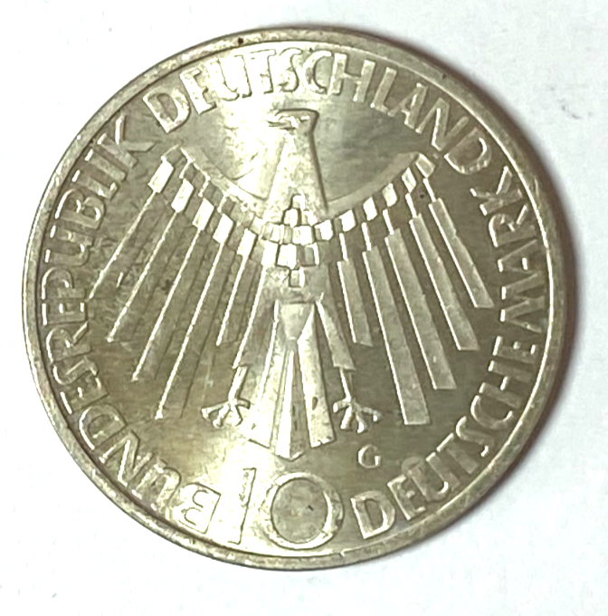 47716881