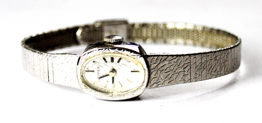 Vintage Women's Timex Textured Dial & Case 14mm Chrome Wristwatch