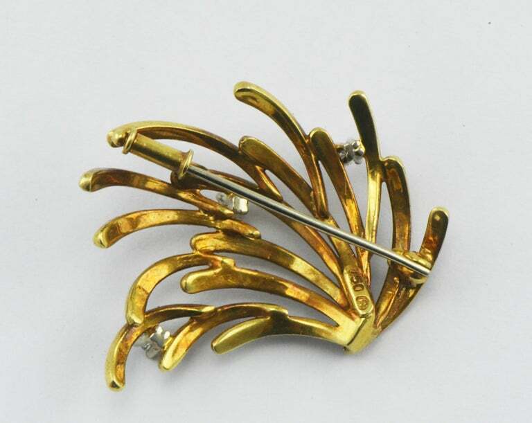 Vintage Signed 18 Karat Gold Rays Pin Brooch with Diamond Accents Matte Finish