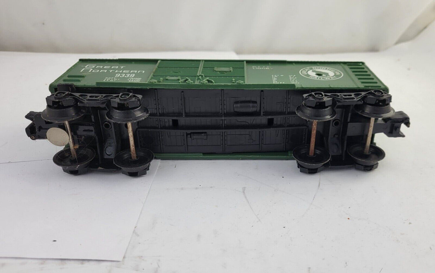 Lionel 9339 O Gauge Great Northern Boxcar Forest Green