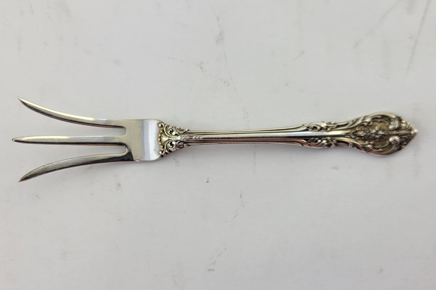 King Edward By Gorham Sterling Silver Lemon Fork - 4 3/8"  No Mono .45oz.