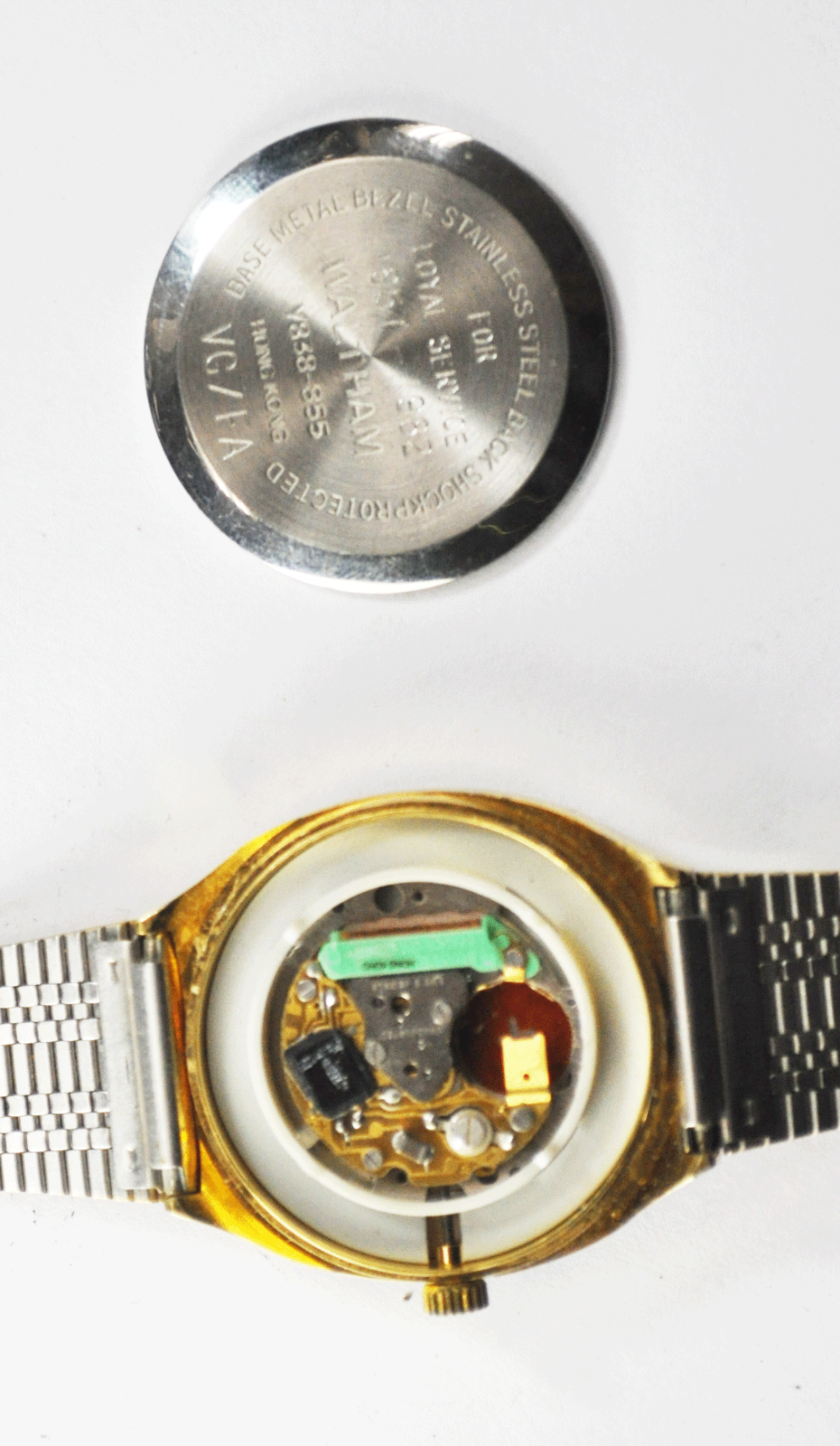 Vintage Waltham Y838-855 Gold Tone Day Date Quartz Watch 33mm Not Running 8-1/2"