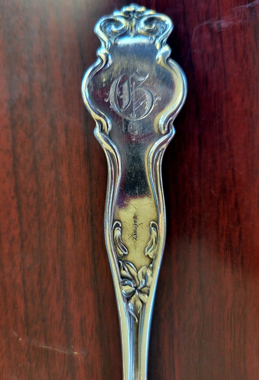 1902 Irian by Wallace Sterling 8 1/4" Medium Cold Meat Serving Fork 2.6oz.