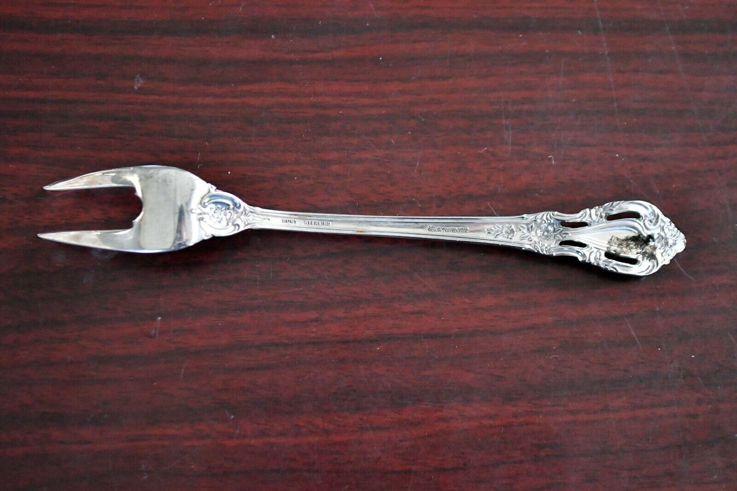 Eloquence by Lunt Sterling Silver 5 7/8" Short Handle Pickle Olive Fork .77 oz.