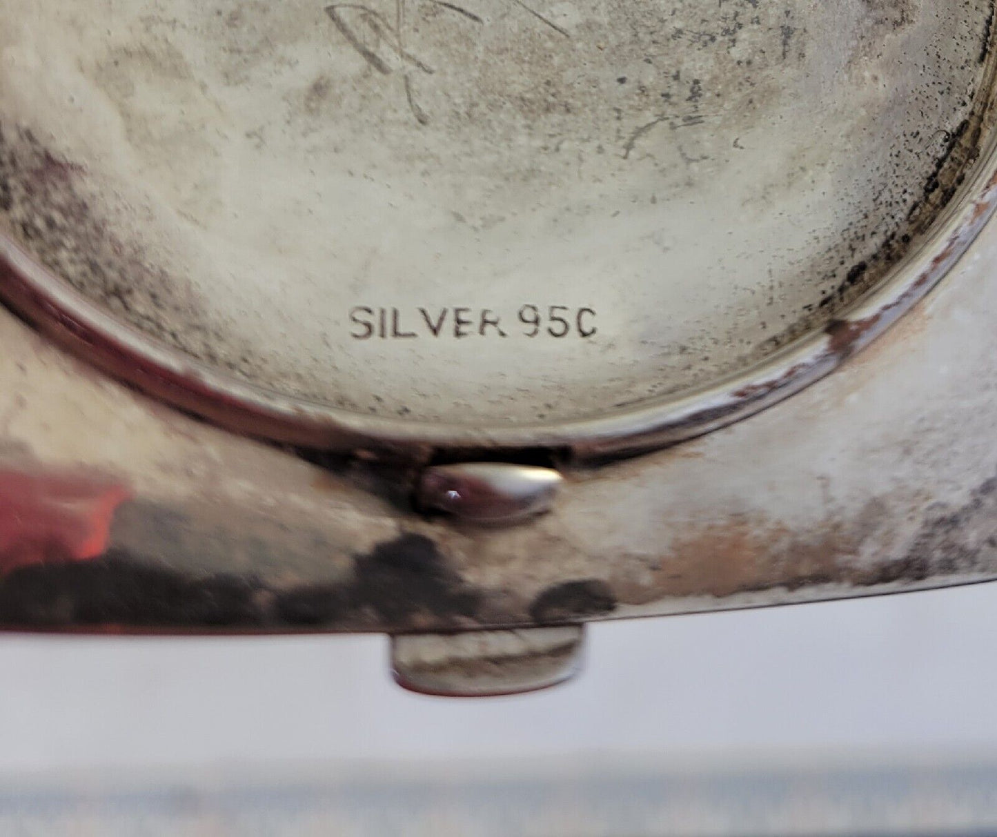 950 Sterling Silver 2 7/8" Octagon Mirror Make-Up Compact Hand Chased