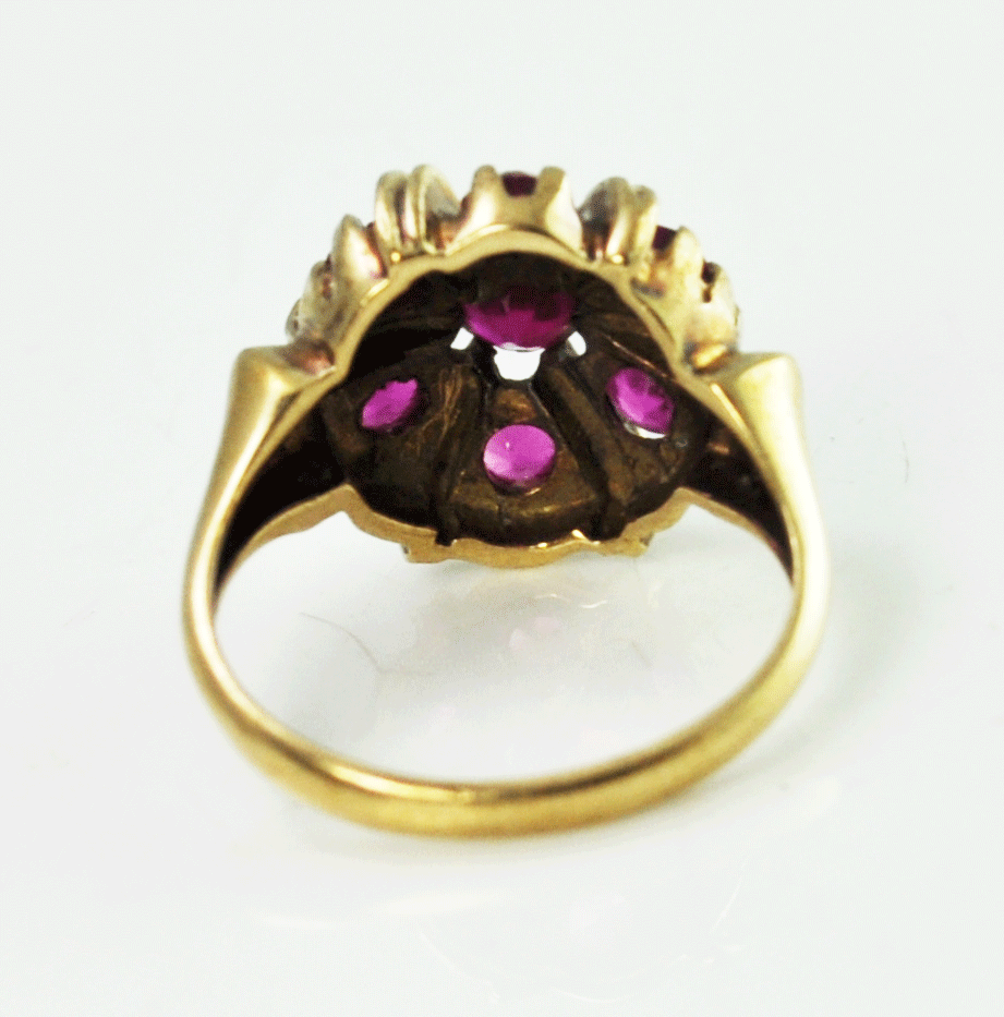 Beautiful 10k Yellow Gold Antique 7 Ruby Cluster Deco Ring 14mm Size 6.5