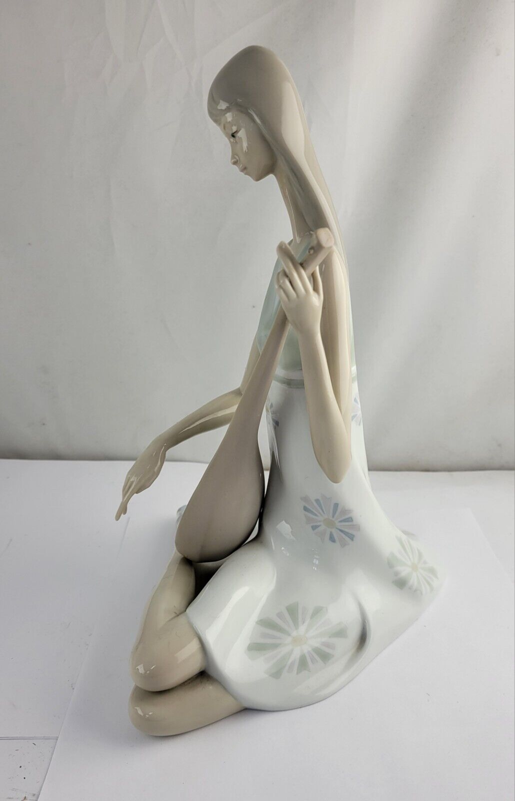 Lladro Sitting Girl With Guitar Mandolin Figurine Porcelain Spain Matte 10" Tall