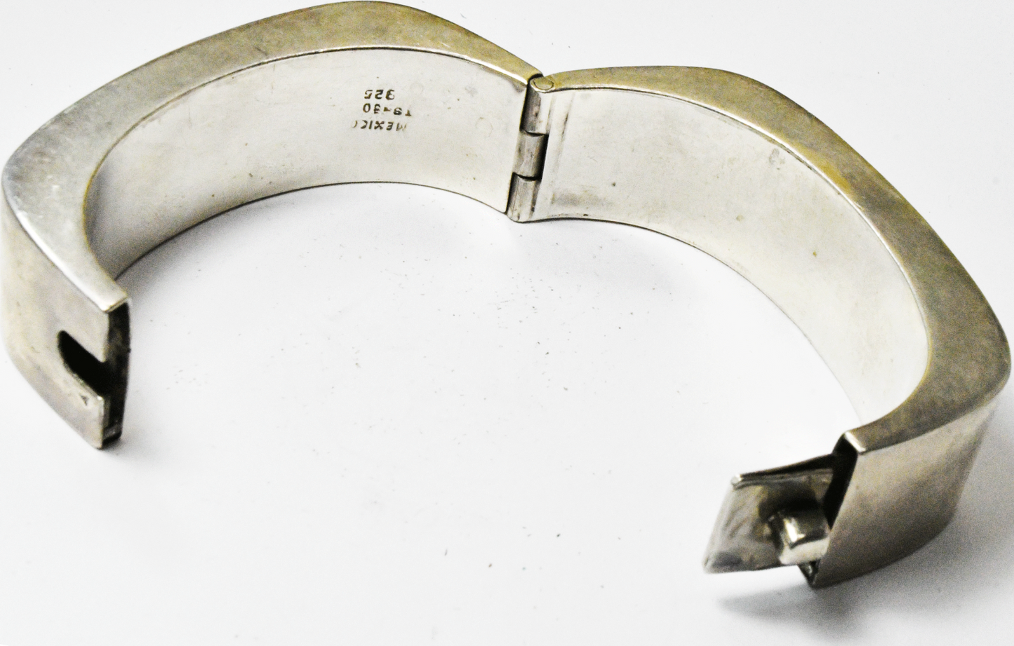 Sterling Silver 3 Square Black Onyx Hinged Small Bangle Bracelet 21mm 7" Wrist