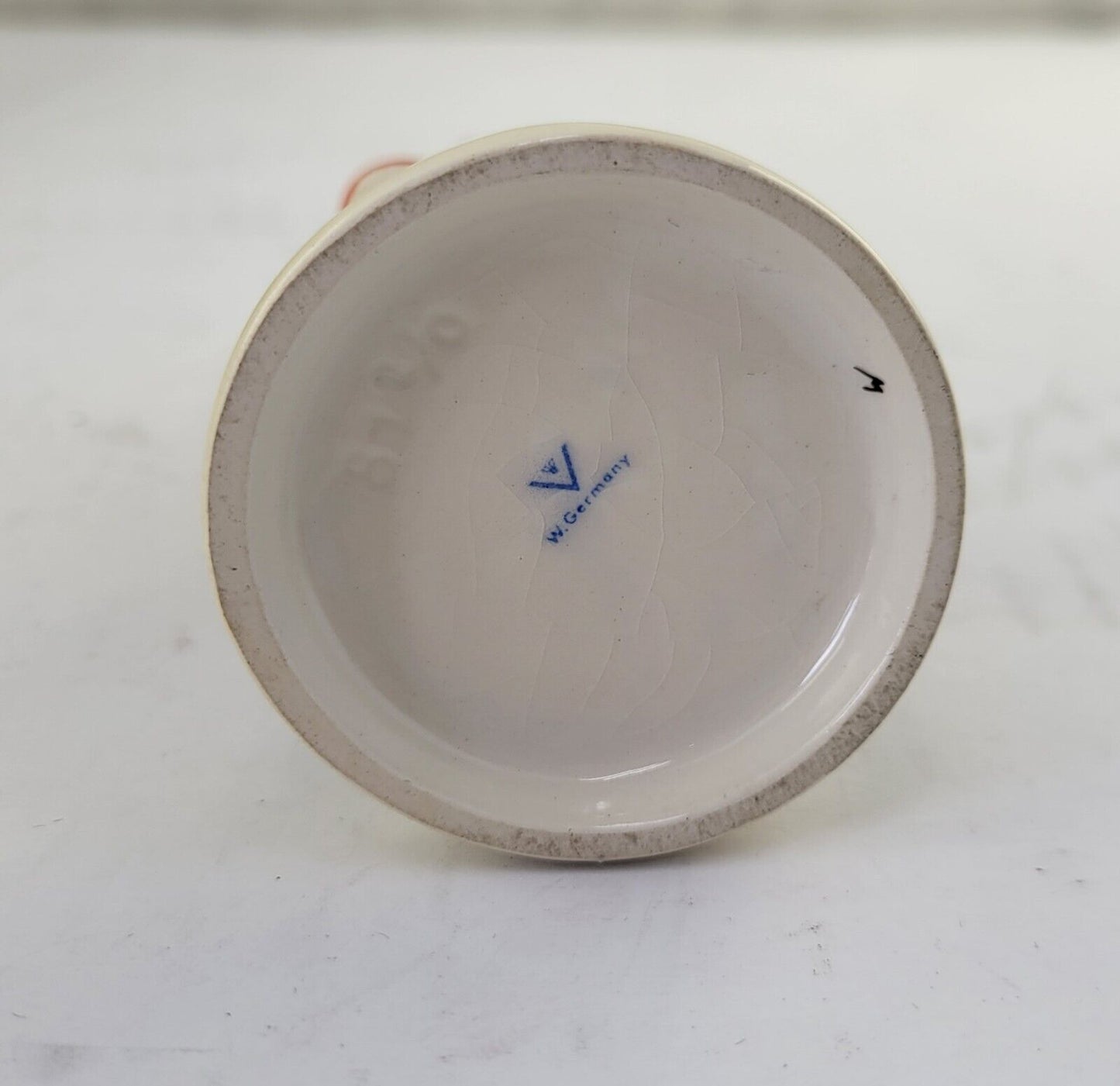 M.J.Hummel 81/2/0 School Girl 4 1/4" Tall Girl with Basket and Backpack TMK 3