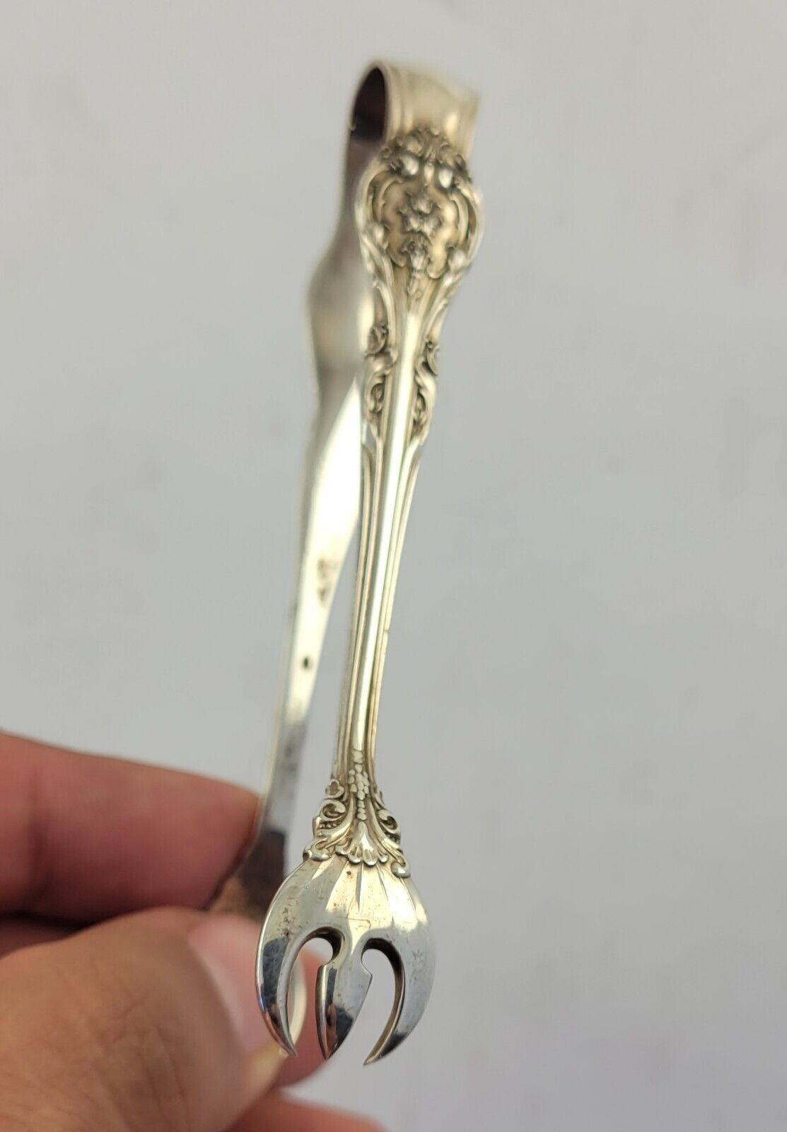King Edward By Gorham Sterling Silver 4" Solid Sugar Tongs  .71oz.