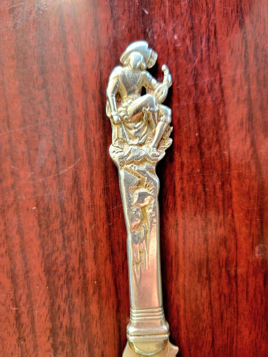 Nuremberg by Gorham Solid 7" Master Butter Spreader Hand Engraved  1.5oz