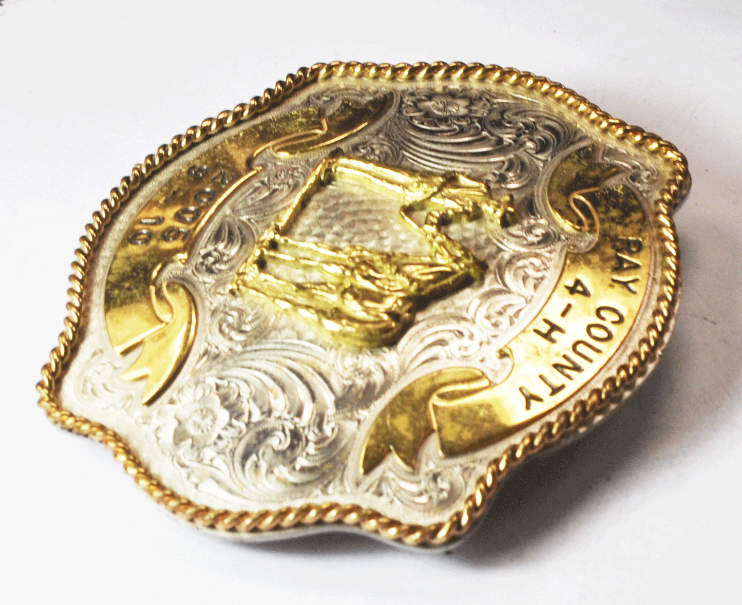 2005 Montana Silversmith Two Tone Ray County 4-H Beltbuckle Columbus 4" x 3-5/8"