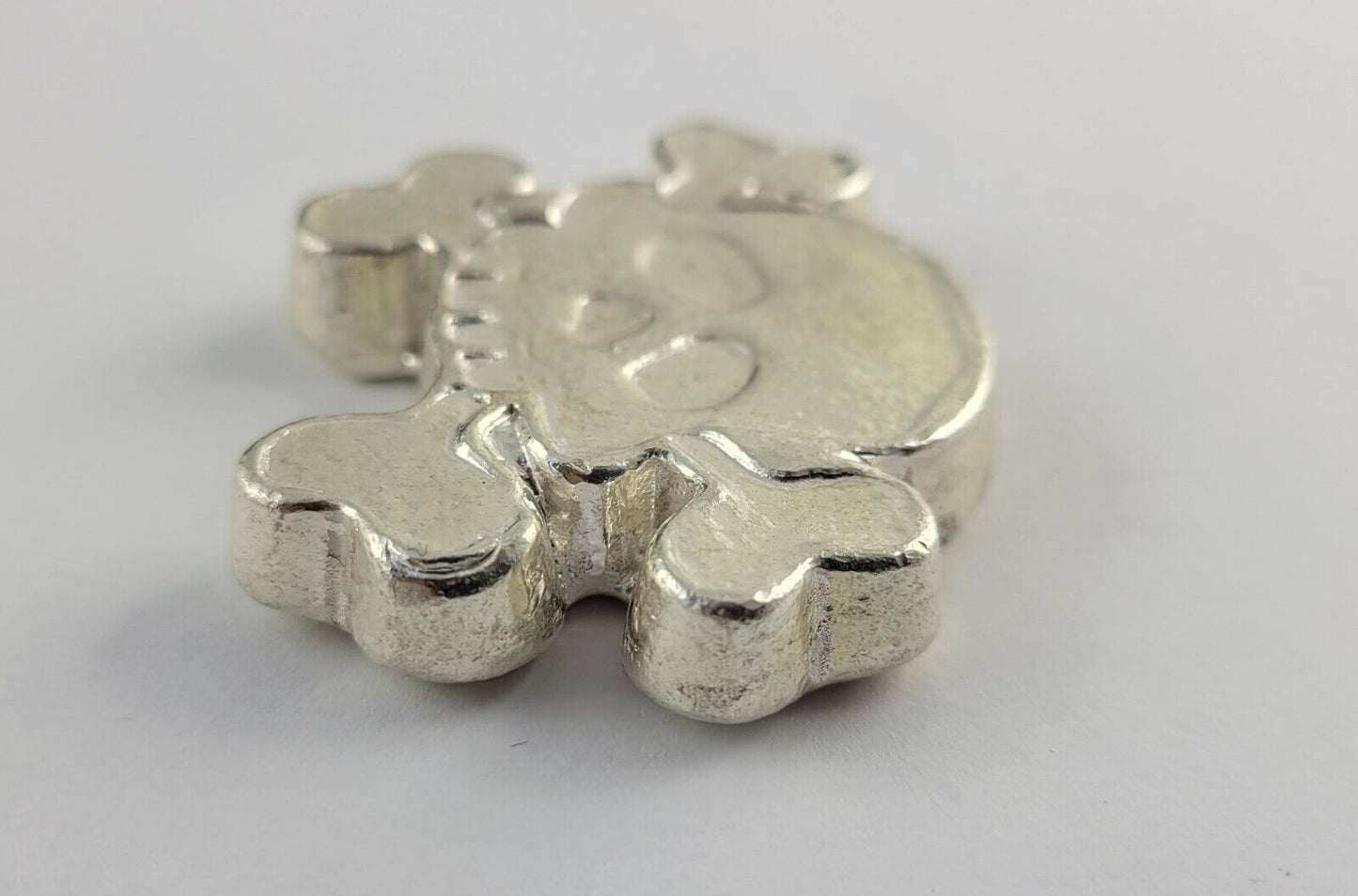 Monarch 5 Troy Ounce 999 Fine Silver Skull & Crossbones Pirate 189/1000