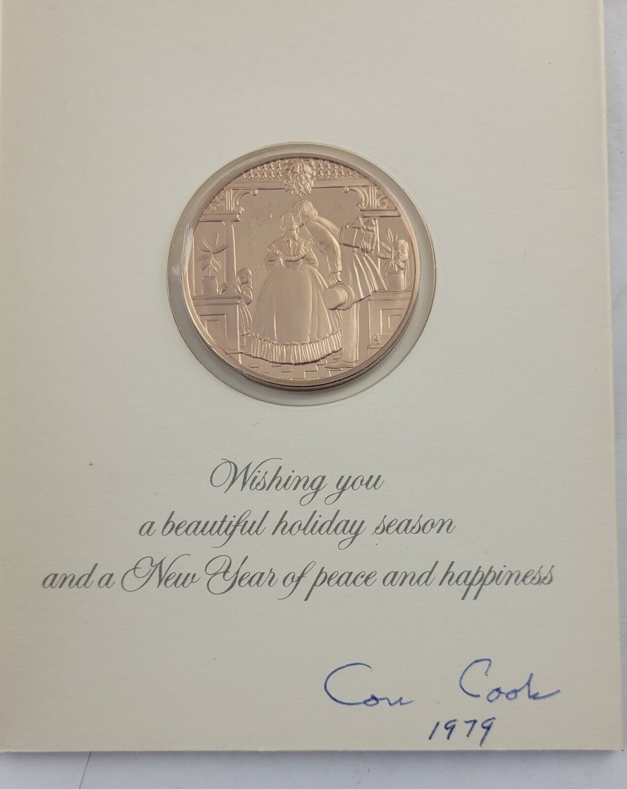 1979 Franklin Mint Christmas Holiday Card Coin Under The Mistletoe Bronze Coin