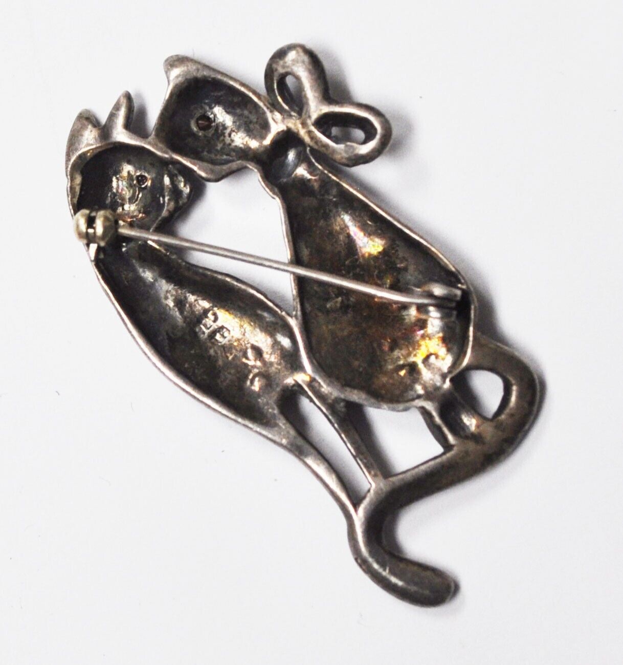 Sterling Silver Nestled Bunting Cats Marcasite Brooch Pin 49x28mm