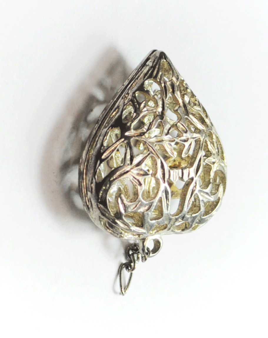 Silver Plated Heart Filigree Cut Out Pendant 33mm x 29mm x 11mm